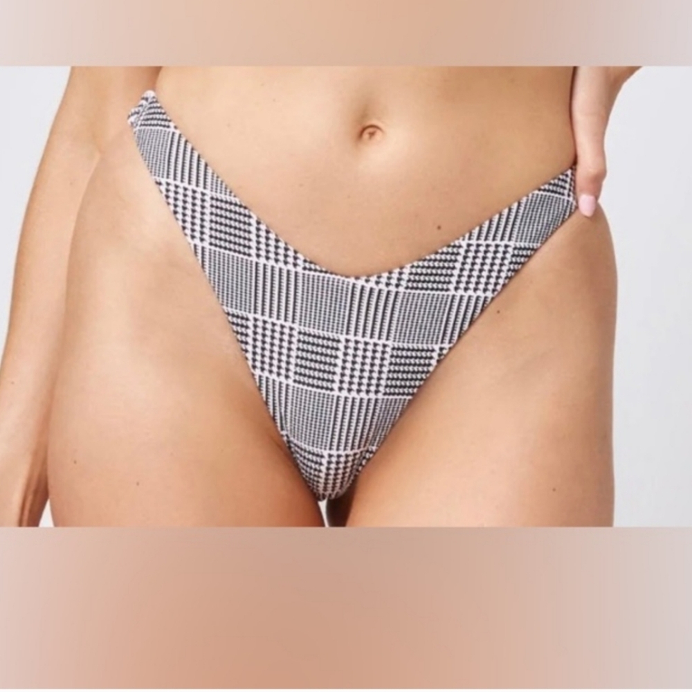 NWT L*SPACE bikini Camacho bottom Bitsy size medium
